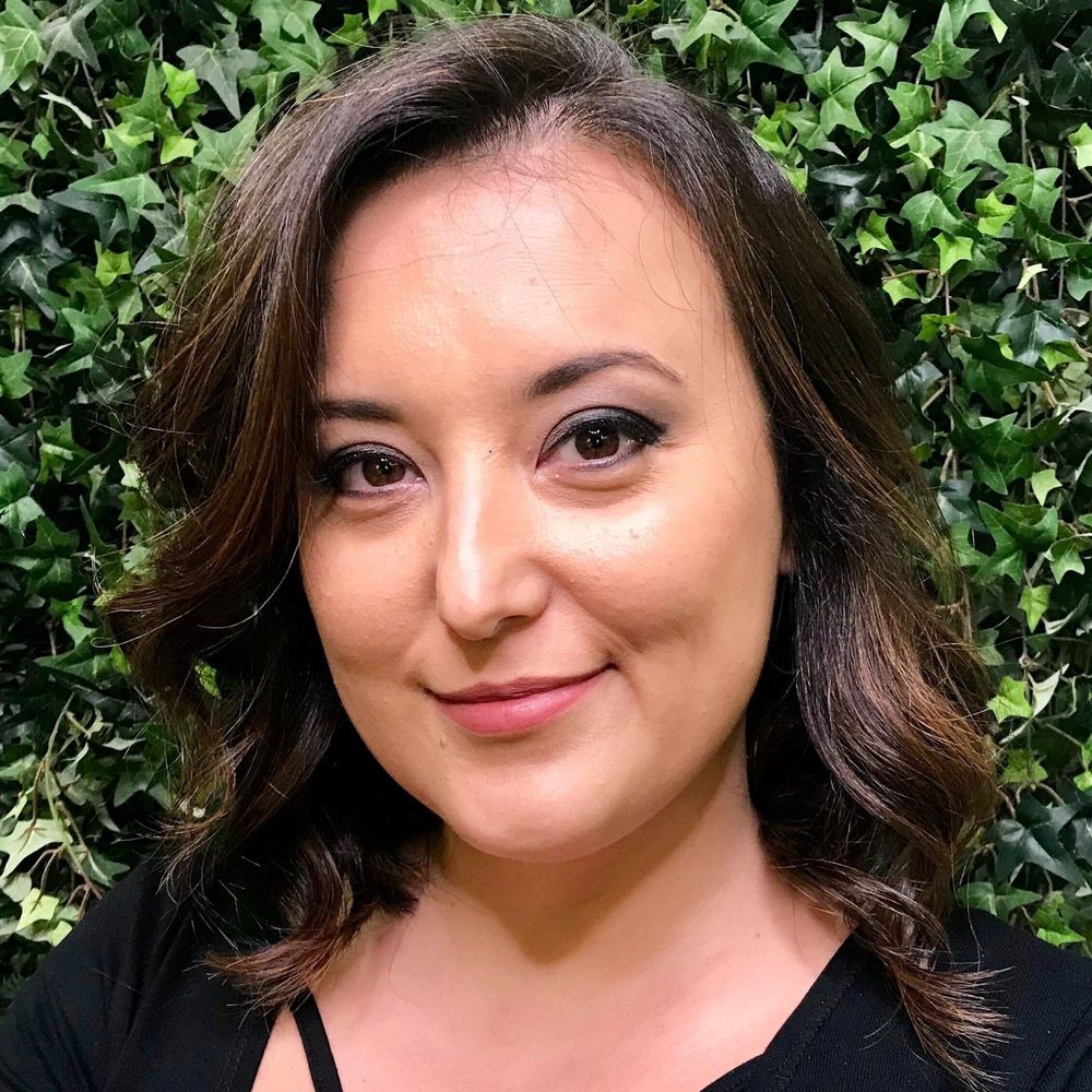 Glaucia Miyazaki - Diretora de Produtos Verticais OLX - Autos & RE OLX